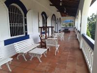 Casa 4 Dormitórios sendo 2 Suítes