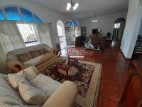 Casa 4 Dormitórios sendo 2 Suítes