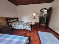 Casa com 4 Dormitórios
