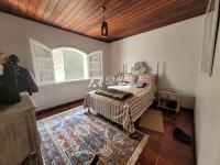 Casa com 4 Dormitórios