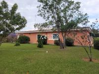 Casa - Chácara com piscina