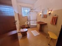 Casa - Chácara com piscina