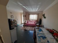 Casa em Condomínio - 2 Dormitórios