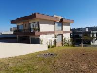 Casa Alto Padrão em Condomínio