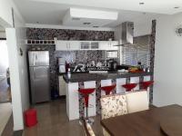 Casa Alto Padrão em Condomínio