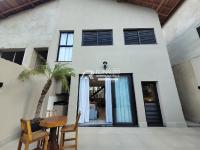 Casa em Condomínio Fechado