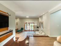 Casa em Condomínio de Alto Padrão