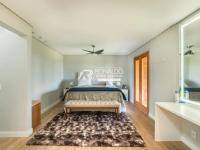 Casa em Condomínio de Alto Padrão