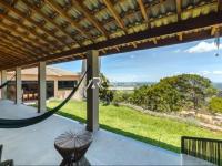 Casa em Condomínio de Alto Padrão