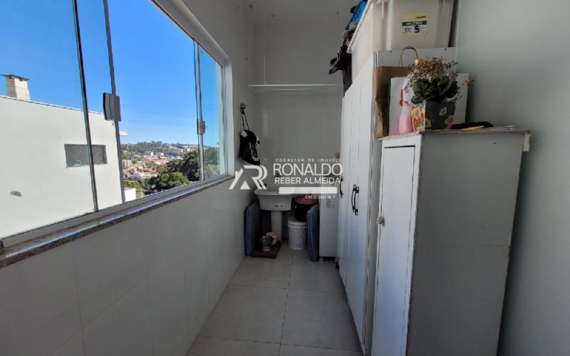 Casa 3 dormitórios sendo 1 Suíte