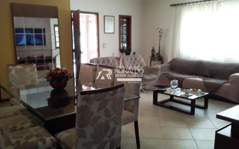 Casa de 3 Dormitórios sendo 1 Suíte Jd Primavera
