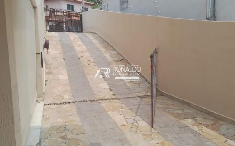 Casa de 3 Dormitórios sendo 1 Suíte Jd Primavera