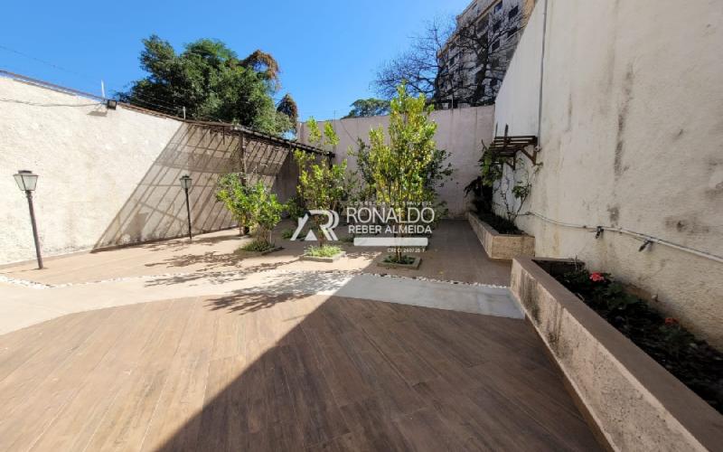 Casa com Área Comercial para Consultório ou Escritório