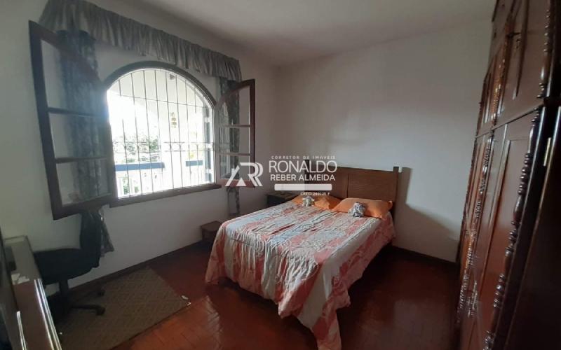 Casa 4 Dormitórios sendo 2 Suítes