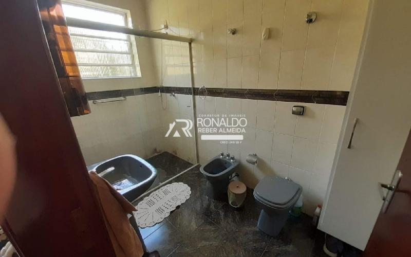 Casa 4 Dormitórios sendo 2 Suítes