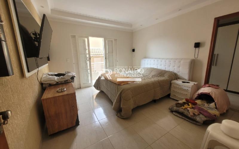 Casa 3 dormitórios sendo 1 Suíte com Hidro e Closet