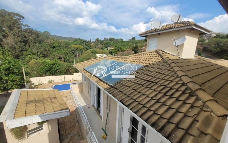 Casa 3 dormitórios sendo 1 Suíte com Hidro e Closet