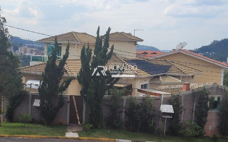 Casa 3 dormitórios sendo 1 Suíte com Hidro e Closet