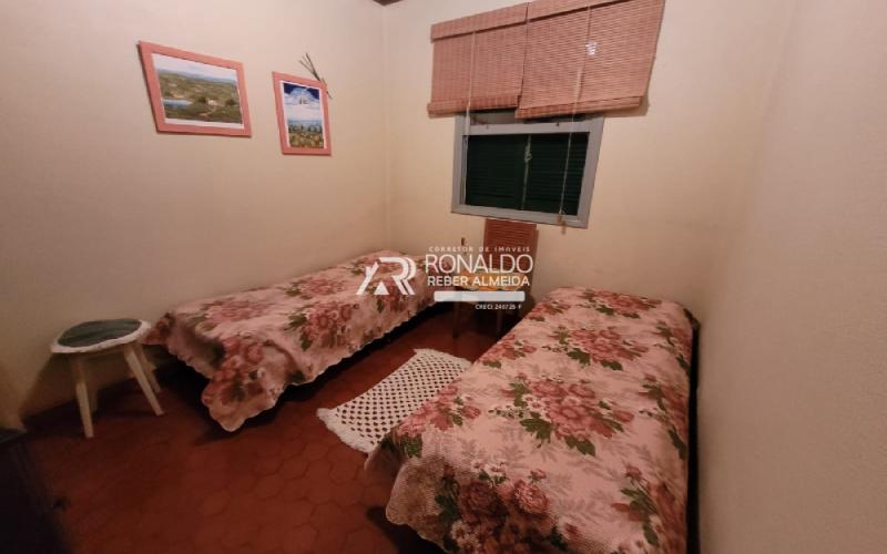 Casa - Chácara com piscina