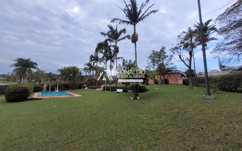 Casa - Chácara com piscina