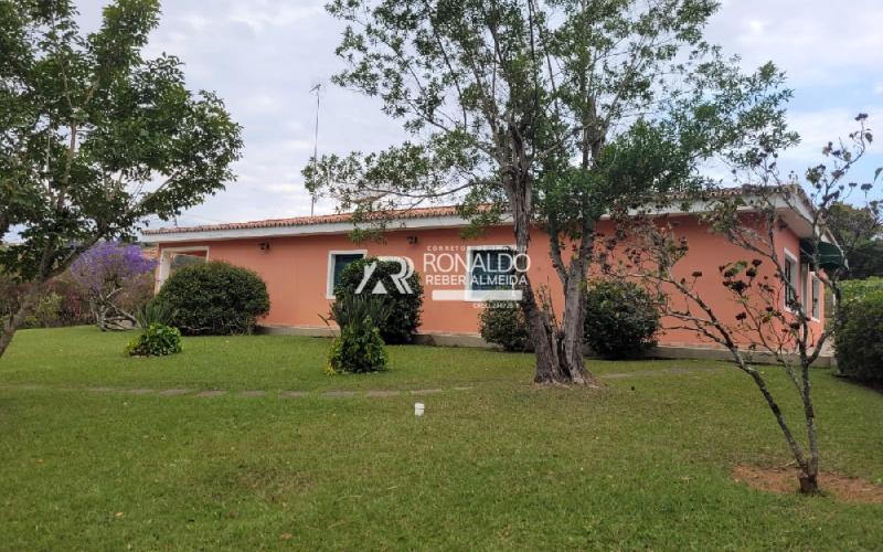 Casa - Chácara com piscina