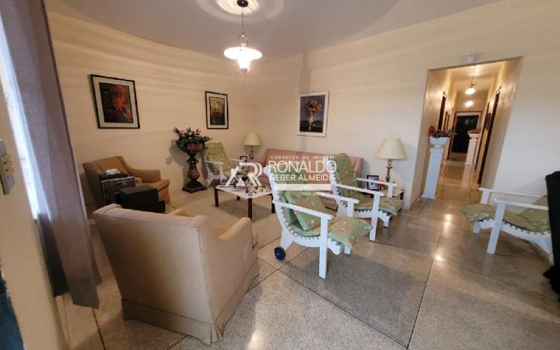 Casa - Chácara com piscina