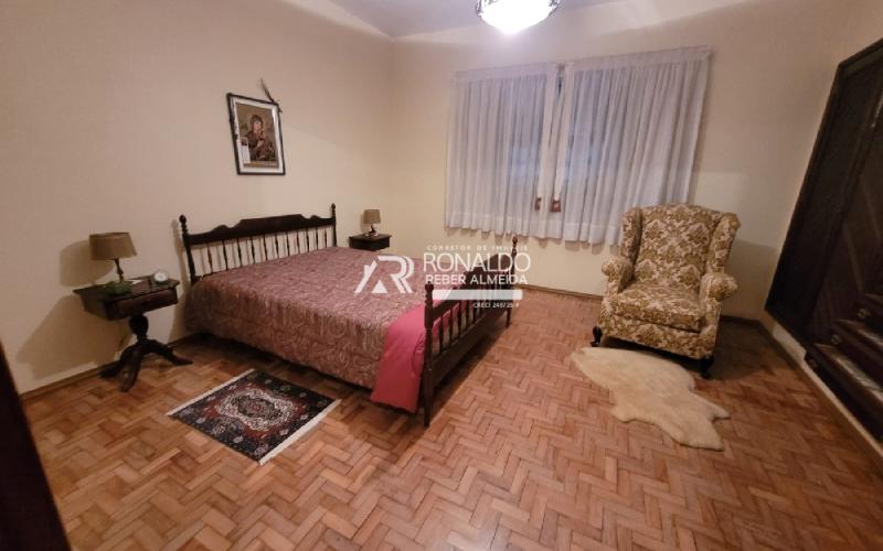 Casa - Chácara com piscina