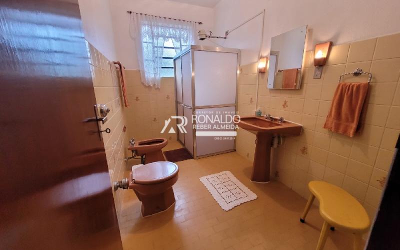 Casa - Chácara com piscina