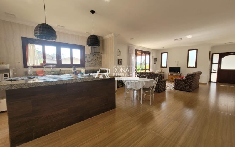 Casa com 3 Suítes