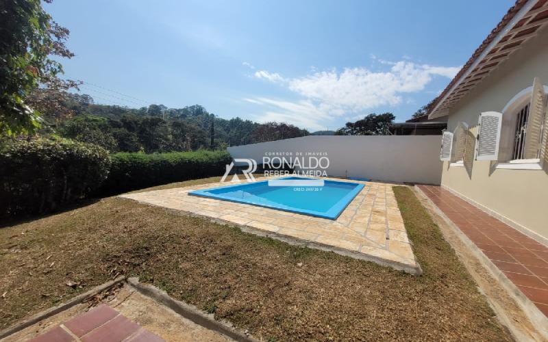 Chácara com piscina