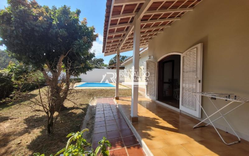 Chácara com piscina