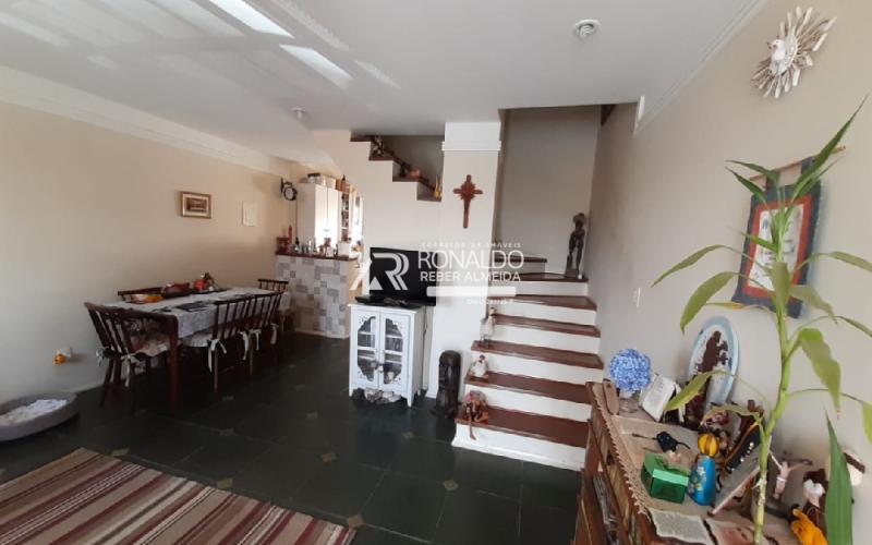 Casa em Condomínio - 2 Dormitórios