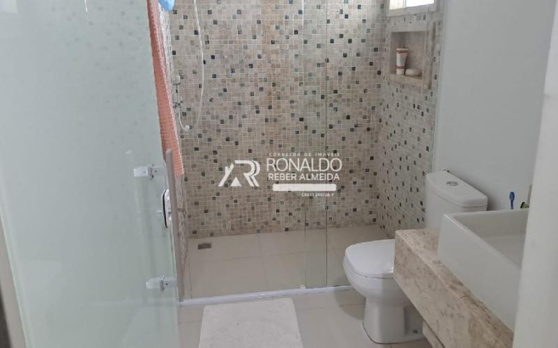 Casa Alto Padrão em Condomínio
