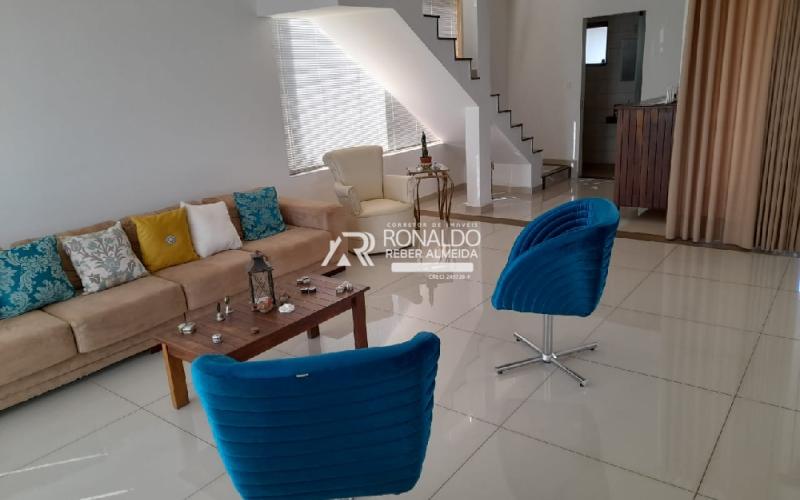 Casa Alto Padrão em Condomínio