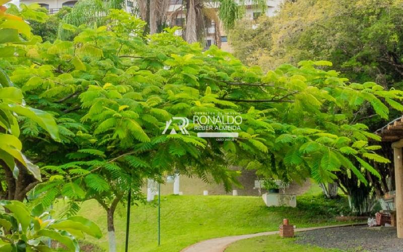 Apartamento em Condomínio
