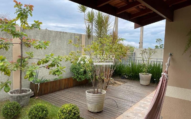 Casa de 3 Dormitórios sendo 1 Suíte