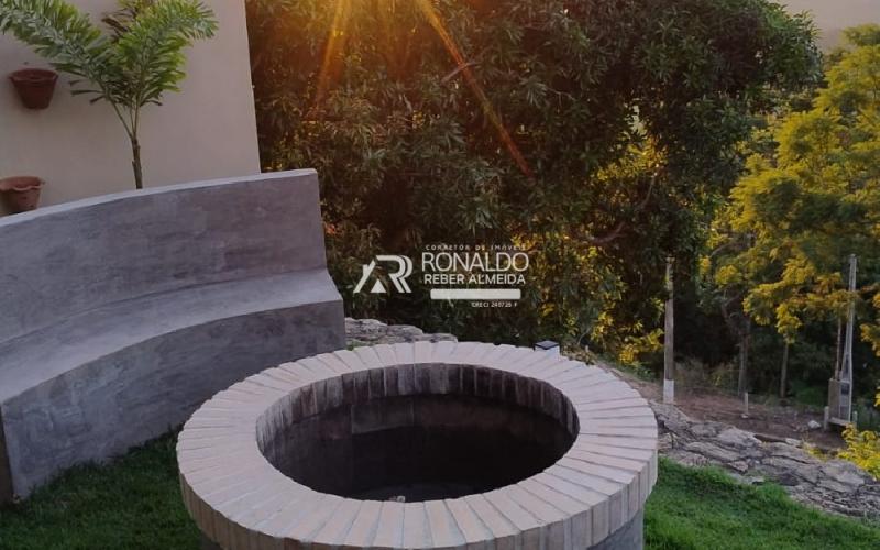 Casa em Condomínio de Alto Padrão