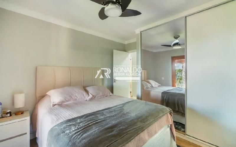 Casa em Condomínio de Alto Padrão