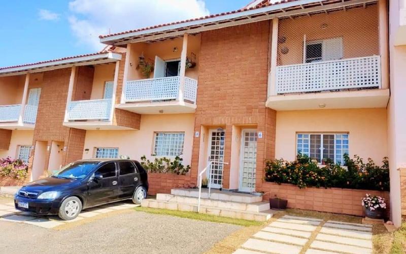 Casa no Condomínio Buena Vista